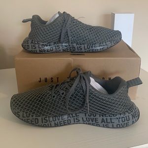 NoBull grey mesh runners. Women’s Size 6. VGUC